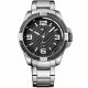 RELOJ TOMMY H CON CORREA PLATEADA DE ACERO INOXIDABLE, CAJA DE ACERO INOXIDABLE, CABALLERO